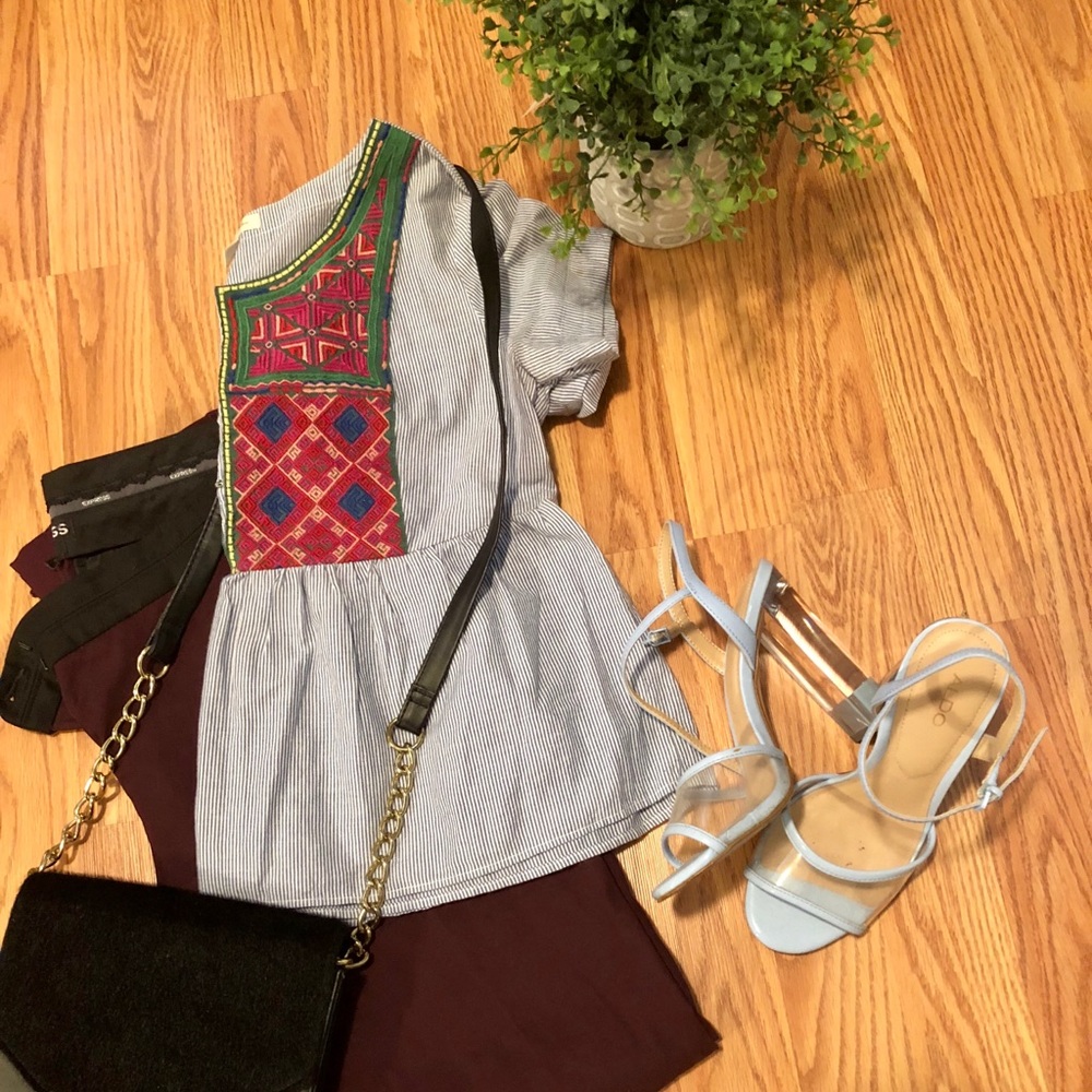 American Eagle Aztec printed top